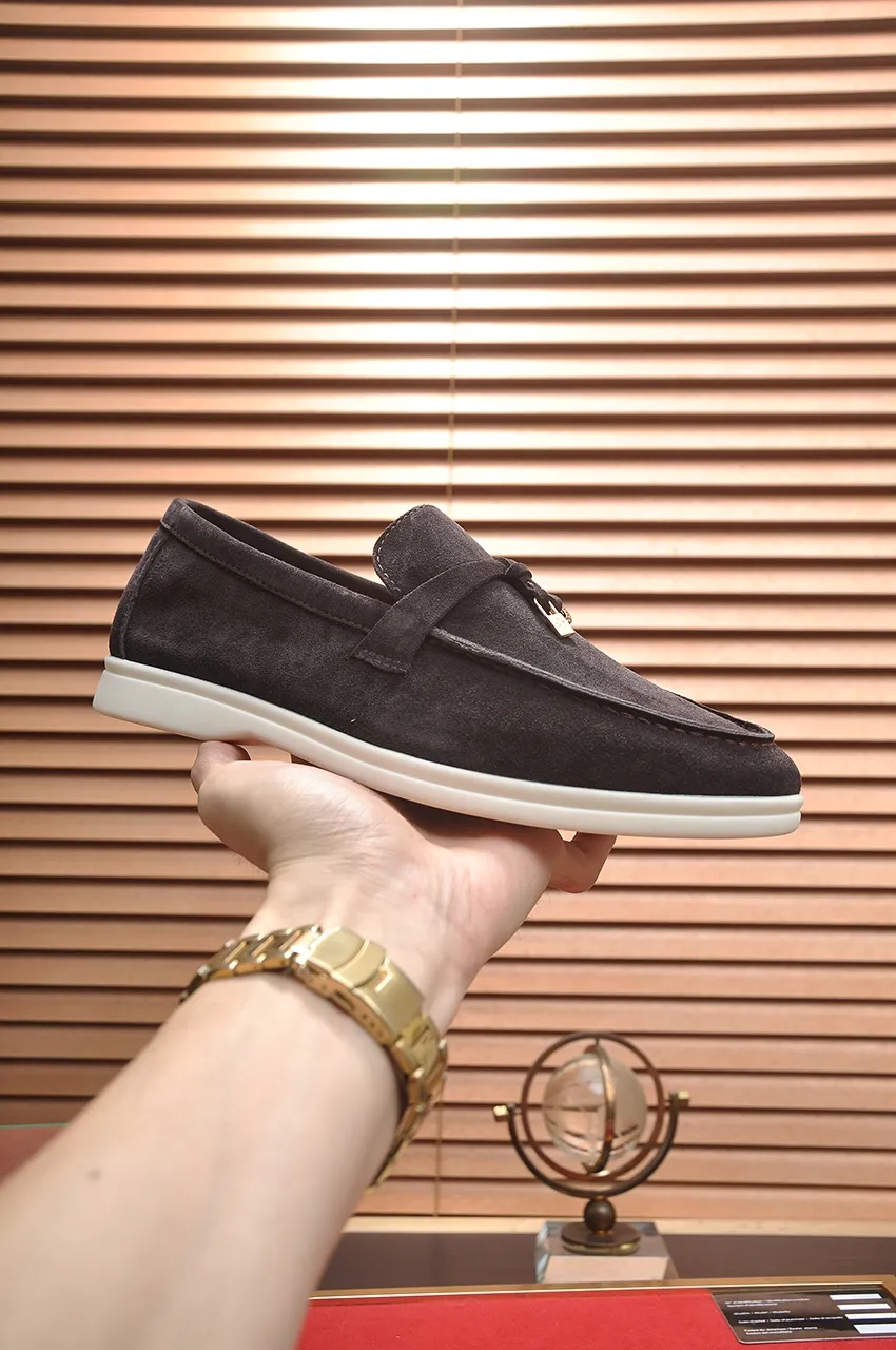 Men's shoes 💰400💶[𝐥𝐨𝐫𝐨 𝐏𝐢𝐚𝐧𝐚] [Couple model] High-end quality, affordable price, LP classic loafers, Italian treasure brand, the only brand that can match Hermès! Only after wearing it do we know that we can’t live up to our feet. Women’s code: 35-40 (customized sizes 34, 41, 42 are non-returnable) Men’s code: 38-44 (customized 45, 46, 47, 48 are non-refundable) Fabric: Customized imported cashmere Lining: Customized imported fetal cowhide Foot: Imported benzene-dyed calfskin Outsole: Exclusive original glass rubber outsole